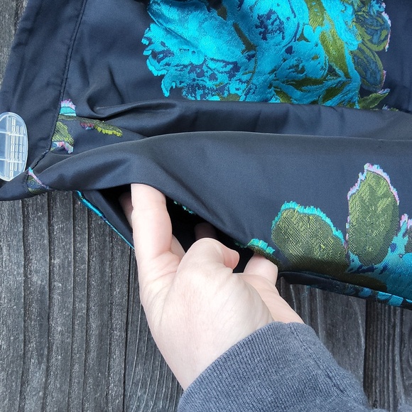 Maeve by Anthropologie dark blue skirt with pockets size 2 with tags - Picture 8 of 11